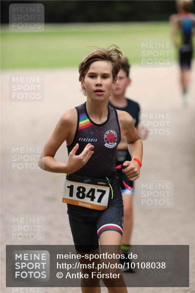 30.08.2026 - Elbe Triathlon Hamburg Antke Förster http://msf.ph/oto/10108038 30.08.2026 12:56:45 Laufen 1910, 1847 meine-sportfotos.de