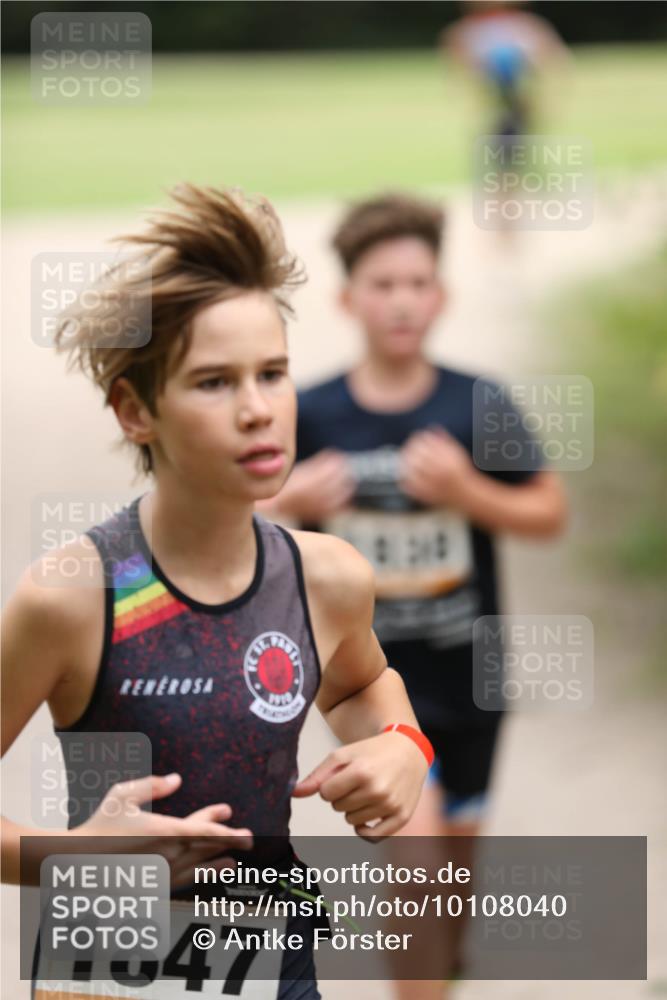 30.08.2026 - Elbe Triathlon Hamburg Antke Förster http://msf.ph/oto/10108040 30.08.2026 12:56:46 Laufen 1847 meine-sportfotos.de