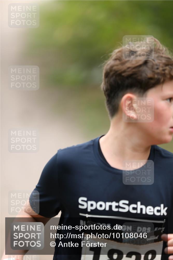 30.08.2026 - Elbe Triathlon Hamburg Antke Förster http://msf.ph/oto/10108046 30.08.2026 12:56:48 Laufen 1938 meine-sportfotos.de