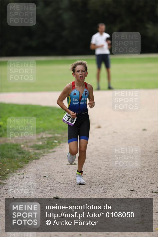 30.08.2026 - Elbe Triathlon Hamburg Antke Förster http://msf.ph/oto/10108050 30.08.2026 12:57:00 Laufen 178 meine-sportfotos.de