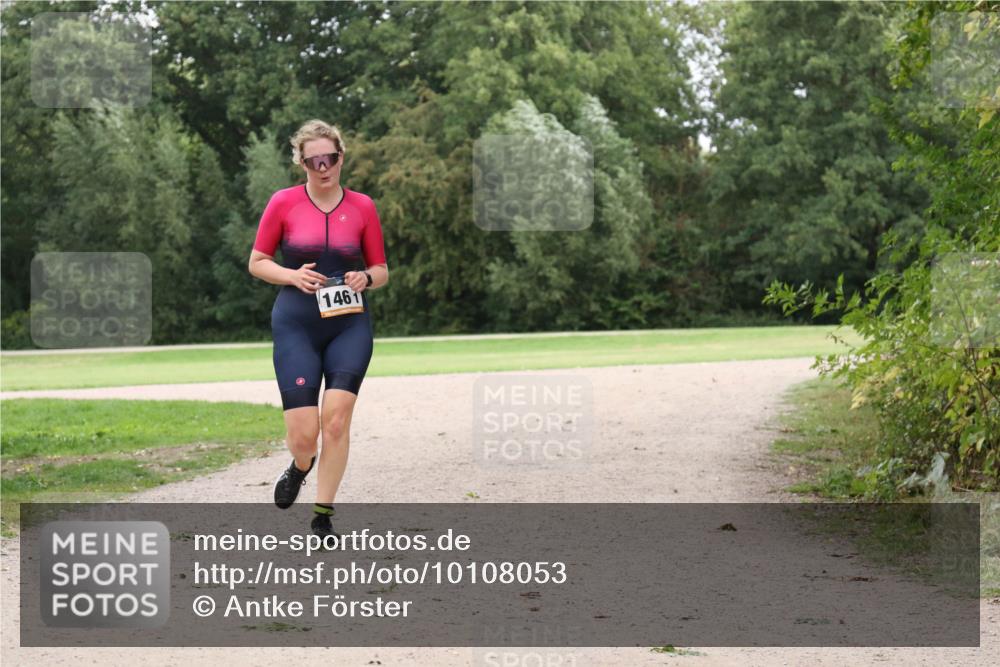 30.08.2026 - Elbe Triathlon Hamburg Antke Förster http://msf.ph/oto/10108053 30.08.2026 14:28:19 Laufen 1461 meine-sportfotos.de