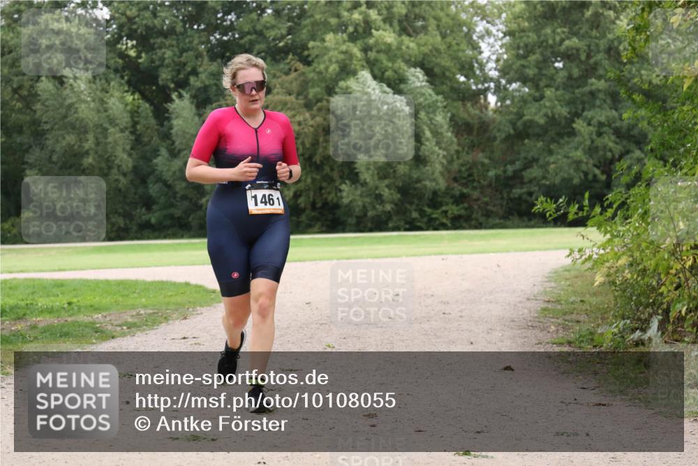 30.08.2026 - Elbe Triathlon Hamburg Antke Förster http://msf.ph/oto/10108055 30.08.2026 14:28:20 Laufen 1461 meine-sportfotos.de