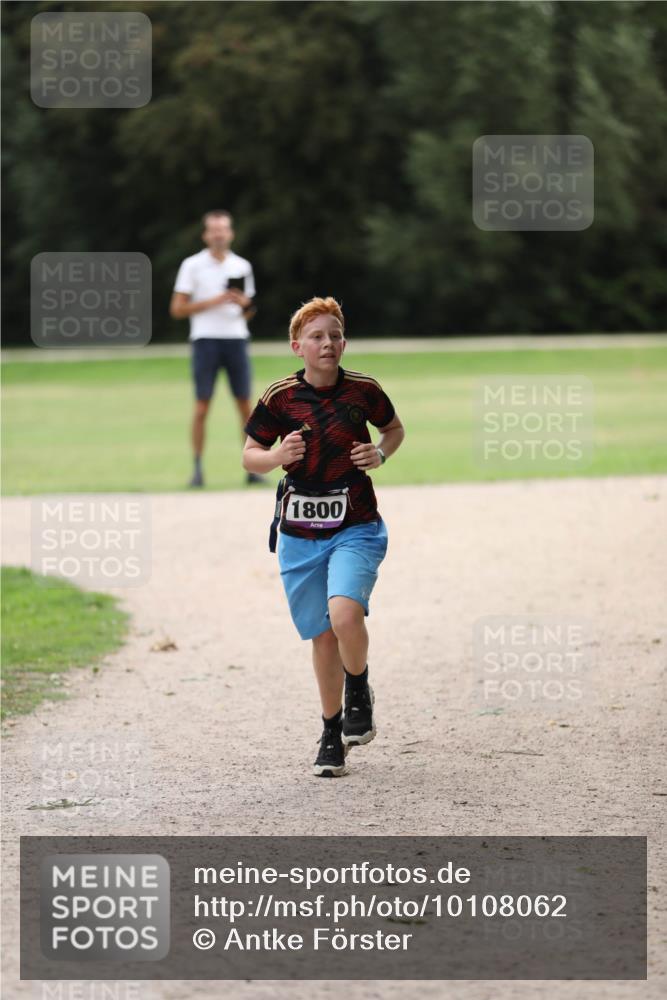 30.08.2026 - Elbe Triathlon Hamburg Antke Förster http://msf.ph/oto/10108062 30.08.2026 12:57:16 Laufen 1800 meine-sportfotos.de