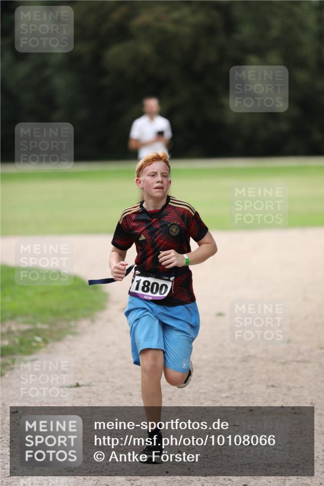 30.08.2026 - Elbe Triathlon Hamburg Antke Förster http://msf.ph/oto/10108066 30.08.2026 12:57:17 Laufen 1800 meine-sportfotos.de