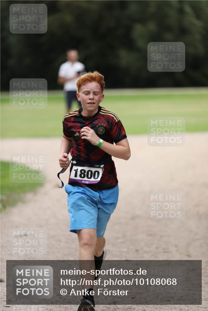 30.08.2026 - Elbe Triathlon Hamburg Antke Förster http://msf.ph/oto/10108068 30.08.2026 12:57:18 Laufen 1800 meine-sportfotos.de