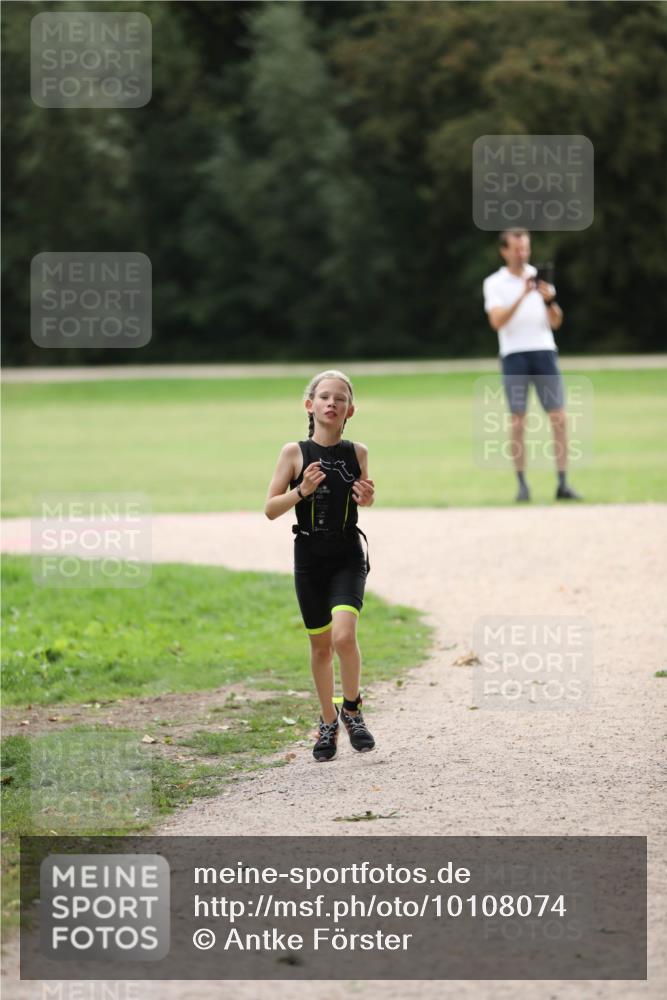 30.08.2026 - Elbe Triathlon Hamburg Antke Förster http://msf.ph/oto/10108074 30.08.2026 12:57:40 Laufen  meine-sportfotos.de