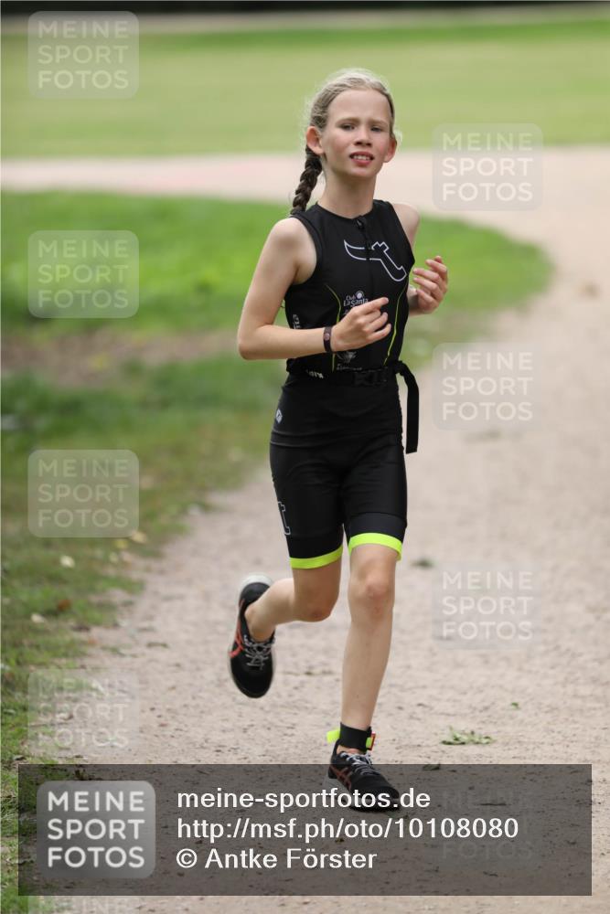 30.08.2026 - Elbe Triathlon Hamburg Antke Förster http://msf.ph/oto/10108080 30.08.2026 12:57:43 Laufen 1, 1 meine-sportfotos.de
