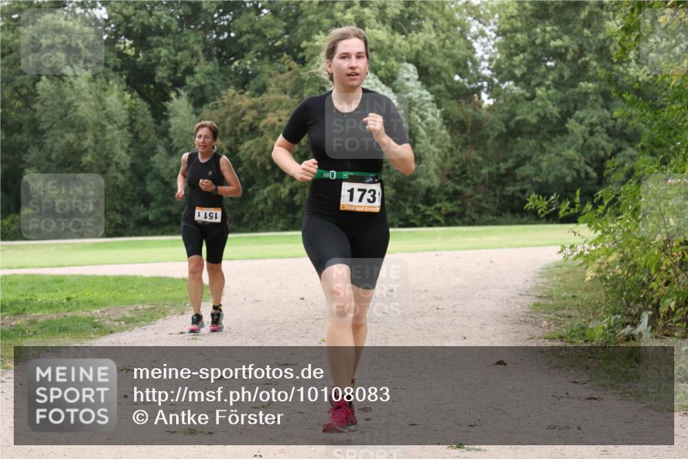 30.08.2026 - Elbe Triathlon Hamburg Antke Förster http://msf.ph/oto/10108083 30.08.2026 14:28:49 Laufen 173 meine-sportfotos.de