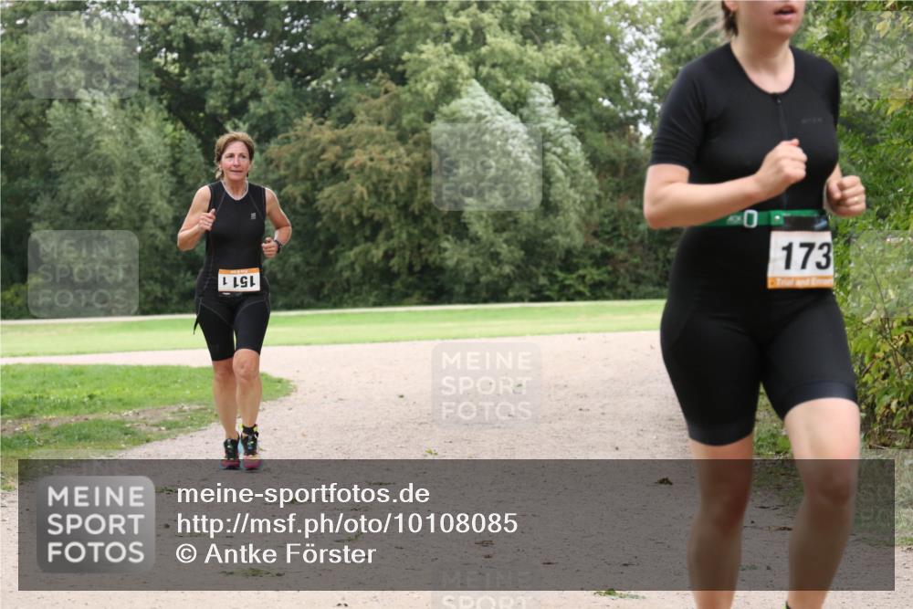 30.08.2026 - Elbe Triathlon Hamburg Antke Förster http://msf.ph/oto/10108085 30.08.2026 14:28:50 Laufen 173 meine-sportfotos.de