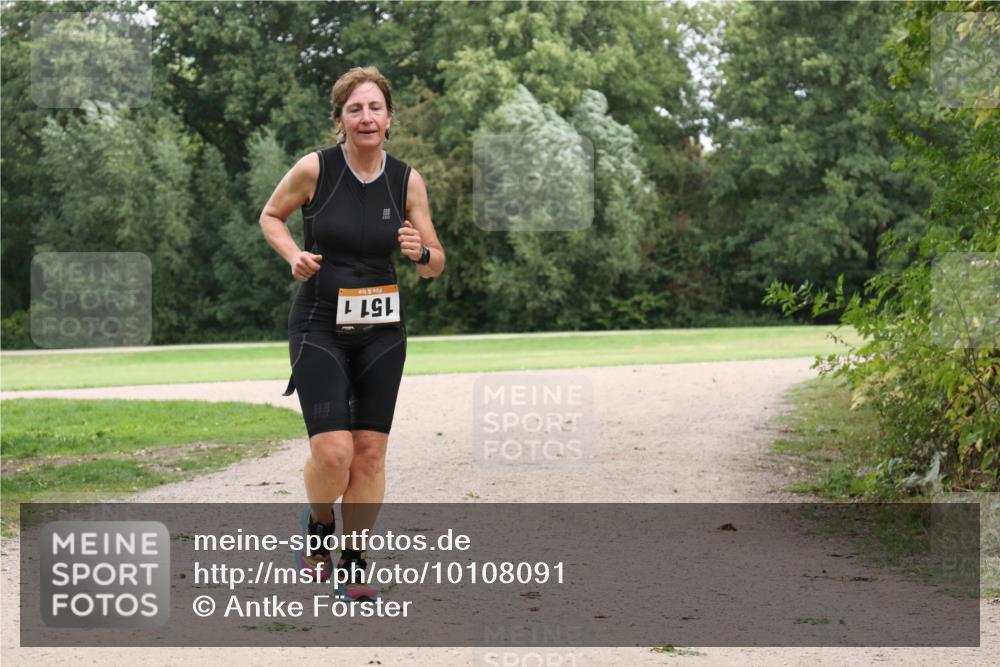 30.08.2026 - Elbe Triathlon Hamburg Antke Förster http://msf.ph/oto/10108091 30.08.2026 14:28:52 Laufen 151, 1 meine-sportfotos.de