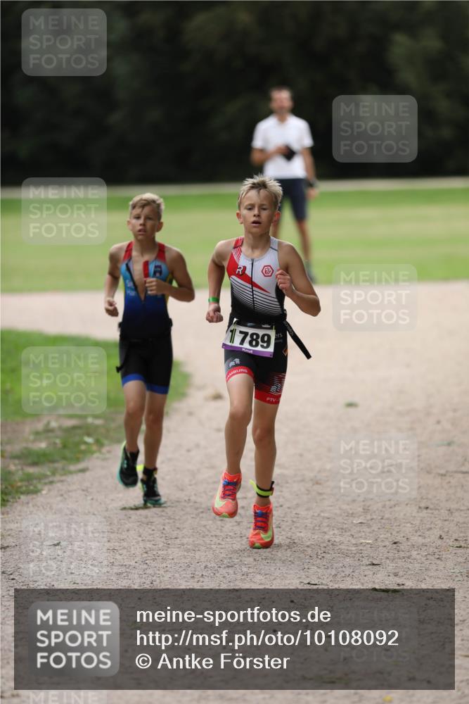 30.08.2026 - Elbe Triathlon Hamburg Antke Förster http://msf.ph/oto/10108092 30.08.2026 12:57:55 Laufen 1789 meine-sportfotos.de