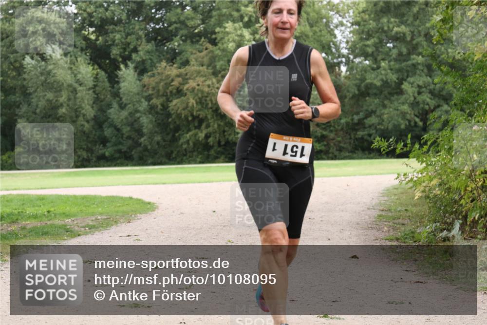 30.08.2026 - Elbe Triathlon Hamburg Antke Förster http://msf.ph/oto/10108095 30.08.2026 14:28:53 Laufen 151, 1 meine-sportfotos.de