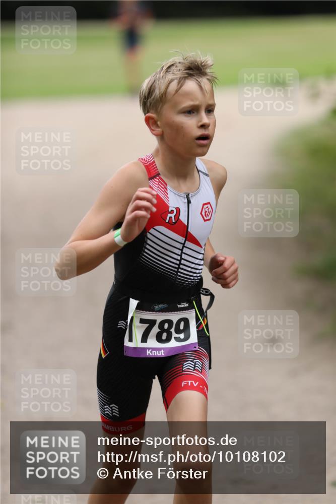 30.08.2026 - Elbe Triathlon Hamburg Antke Förster http://msf.ph/oto/10108102 30.08.2026 12:57:57 Laufen 1789 meine-sportfotos.de