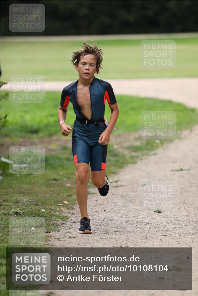 30.08.2026 - Elbe Triathlon Hamburg Antke Förster http://msf.ph/oto/10108104 30.08.2026 12:58:06 Laufen  meine-sportfotos.de