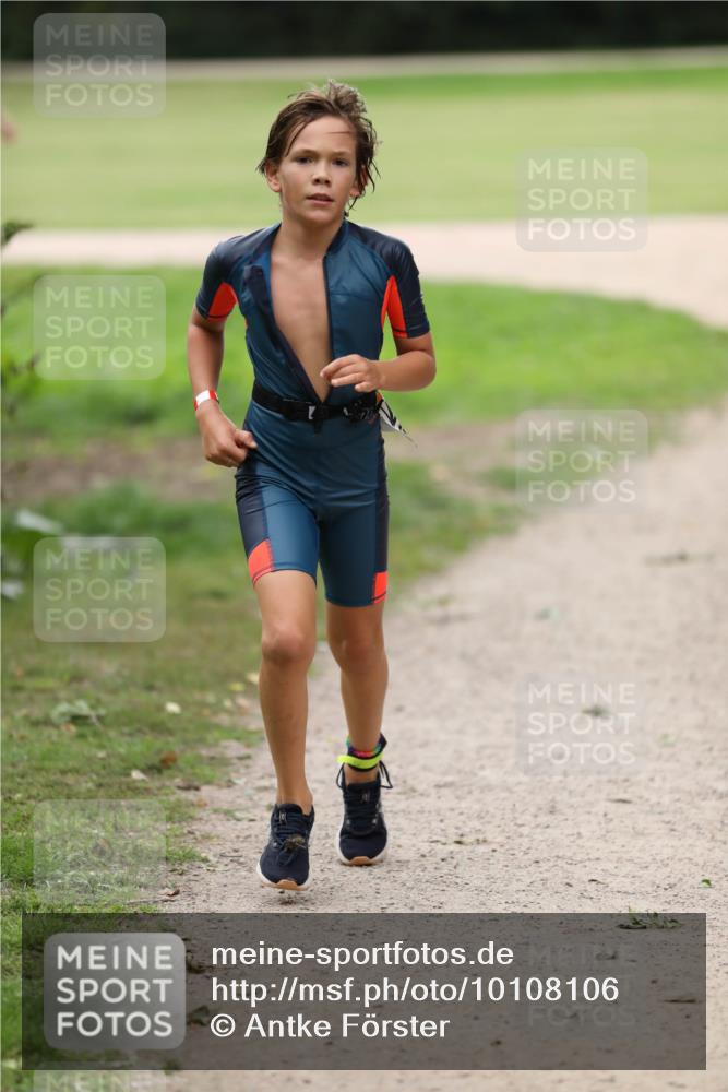 30.08.2026 - Elbe Triathlon Hamburg Antke Förster http://msf.ph/oto/10108106 30.08.2026 12:58:06 Laufen  meine-sportfotos.de
