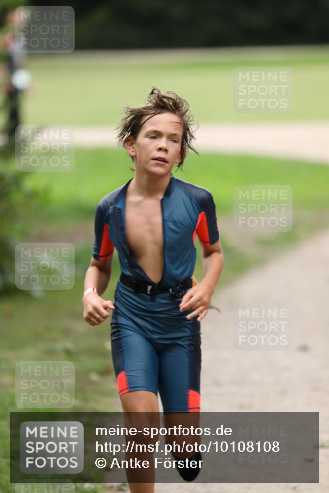 30.08.2026 - Elbe Triathlon Hamburg Antke Förster http://msf.ph/oto/10108108 30.08.2026 12:58:07 Laufen  meine-sportfotos.de