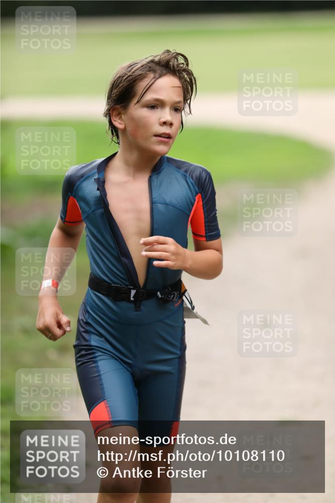 30.08.2026 - Elbe Triathlon Hamburg Antke Förster http://msf.ph/oto/10108110 30.08.2026 12:58:07 Laufen  meine-sportfotos.de