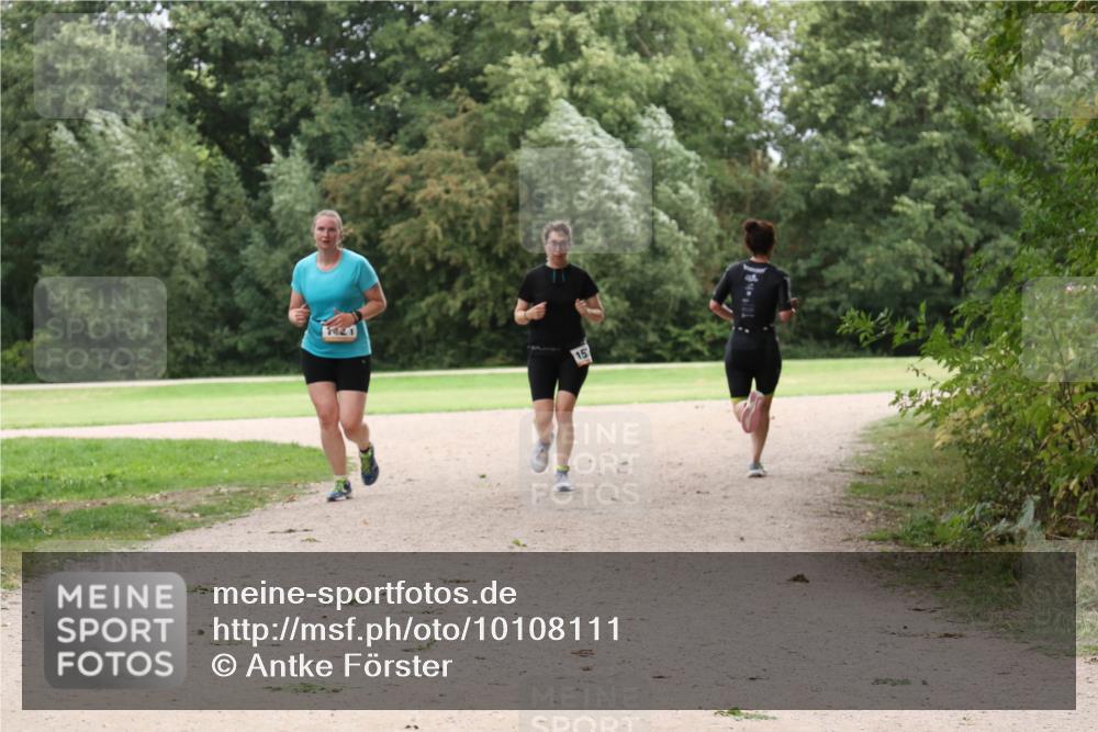 30.08.2026 - Elbe Triathlon Hamburg Antke Förster http://msf.ph/oto/10108111 30.08.2026 14:29:43 Laufen 421, 15 meine-sportfotos.de