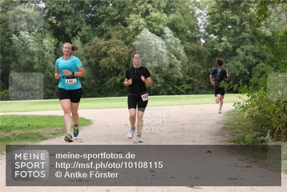 30.08.2026 - Elbe Triathlon Hamburg Antke Förster http://msf.ph/oto/10108115 30.08.2026 14:29:44 Laufen 142, 1, 153 meine-sportfotos.de