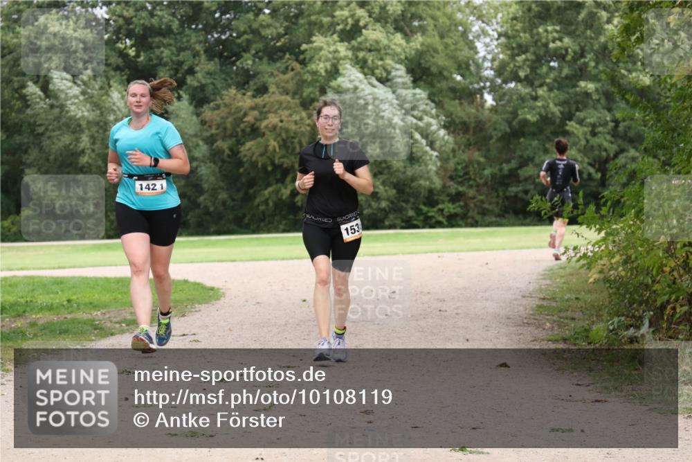 30.08.2026 - Elbe Triathlon Hamburg Antke Förster http://msf.ph/oto/10108119 30.08.2026 14:29:45 Laufen 142, 1, 153 meine-sportfotos.de
