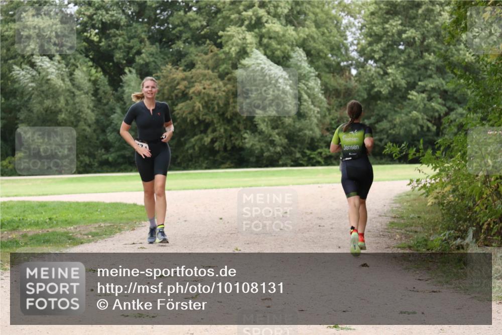 30.08.2026 - Elbe Triathlon Hamburg Antke Förster http://msf.ph/oto/10108131 30.08.2026 14:29:58 Laufen  meine-sportfotos.de