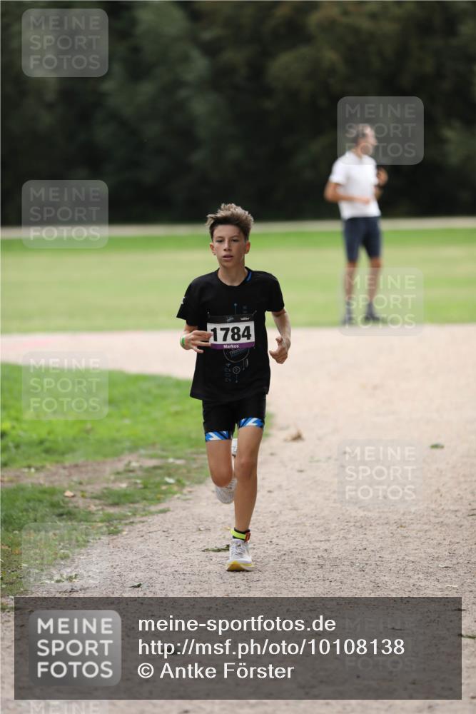 30.08.2026 - Elbe Triathlon Hamburg Antke Förster http://msf.ph/oto/10108138 30.08.2026 12:58:50 Laufen 1784 meine-sportfotos.de