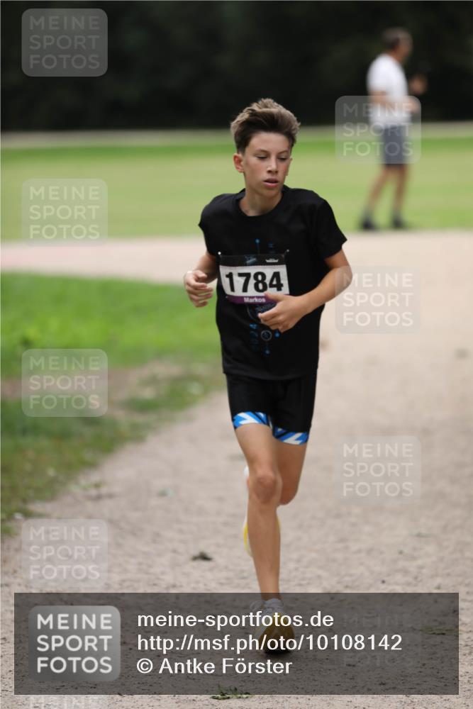 30.08.2026 - Elbe Triathlon Hamburg Antke Förster http://msf.ph/oto/10108142 30.08.2026 12:58:51 Laufen 1784 meine-sportfotos.de