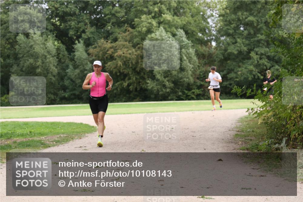 30.08.2026 - Elbe Triathlon Hamburg Antke Förster http://msf.ph/oto/10108143 30.08.2026 14:30:13 Laufen  meine-sportfotos.de