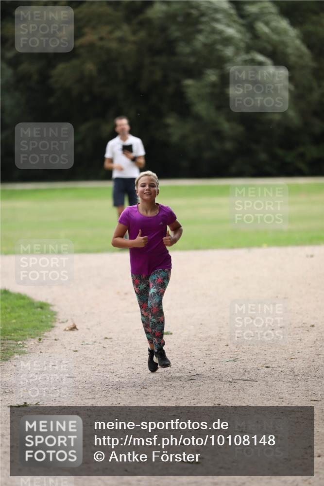 30.08.2026 - Elbe Triathlon Hamburg Antke Förster http://msf.ph/oto/10108148 30.08.2026 12:59:32 Laufen  meine-sportfotos.de