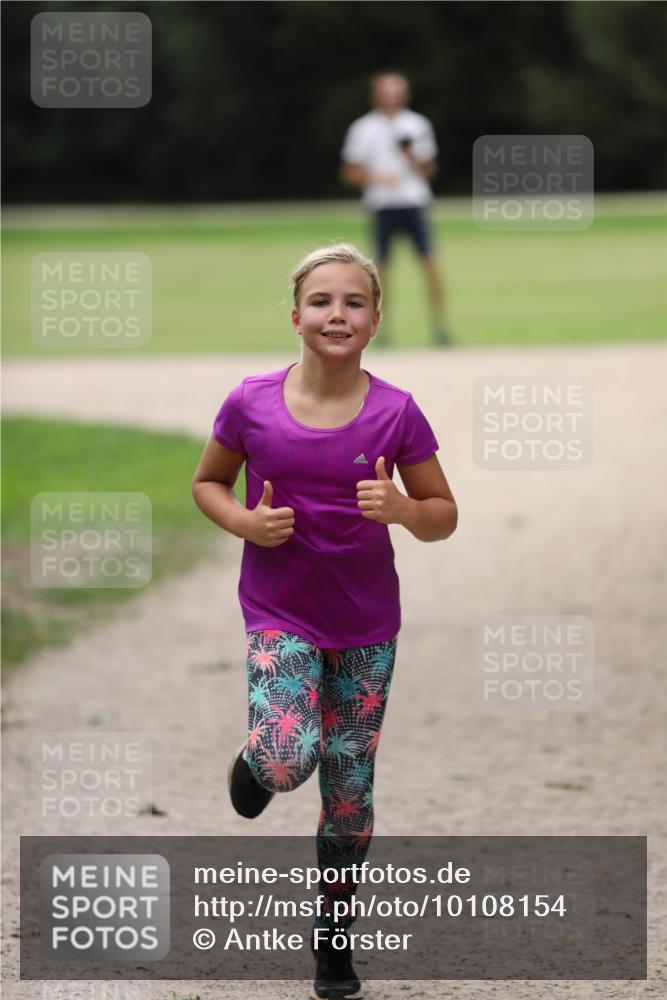 30.08.2026 - Elbe Triathlon Hamburg Antke Förster http://msf.ph/oto/10108154 30.08.2026 12:59:34 Laufen  meine-sportfotos.de