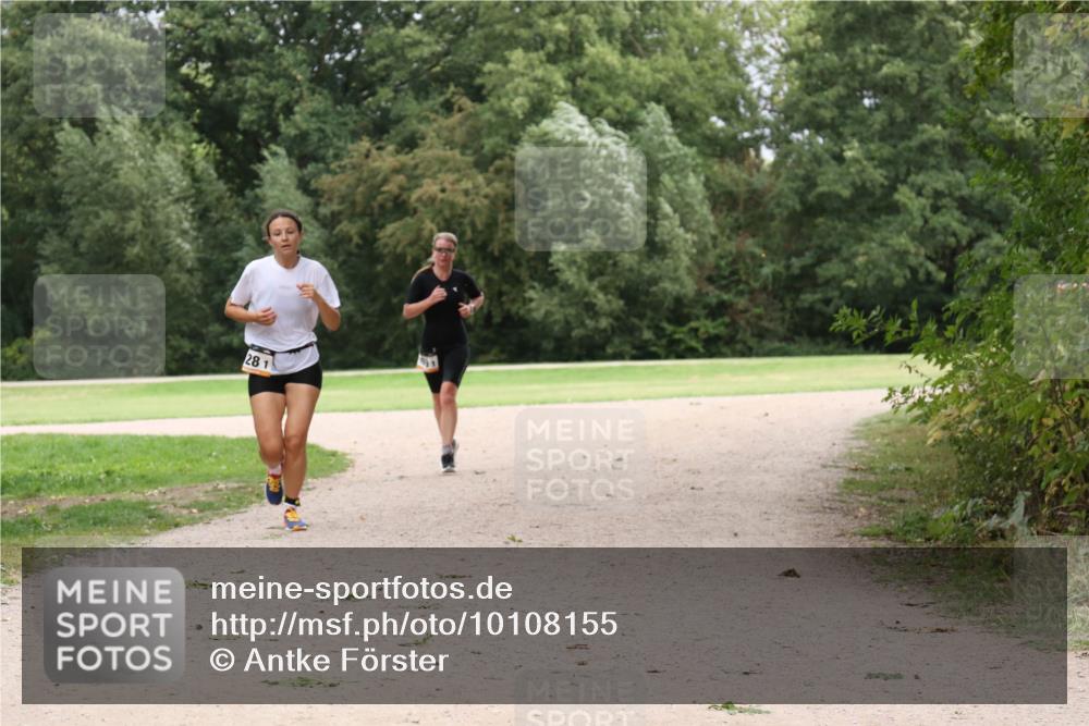 30.08.2026 - Elbe Triathlon Hamburg Antke Förster http://msf.ph/oto/10108155 30.08.2026 14:30:18 Laufen 281 meine-sportfotos.de