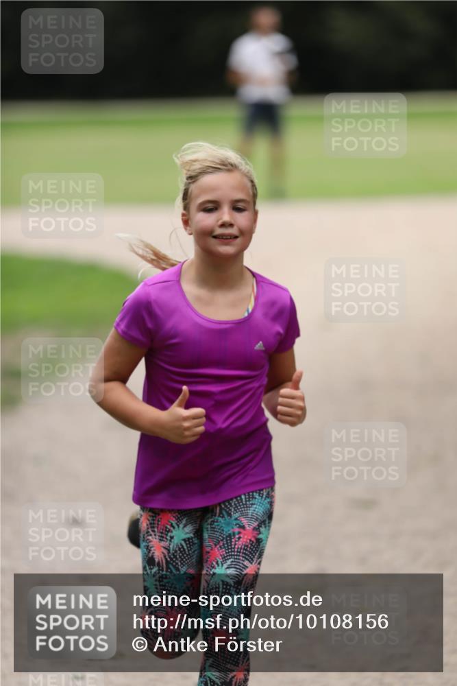 30.08.2026 - Elbe Triathlon Hamburg Antke Förster http://msf.ph/oto/10108156 30.08.2026 12:59:34 Laufen  meine-sportfotos.de