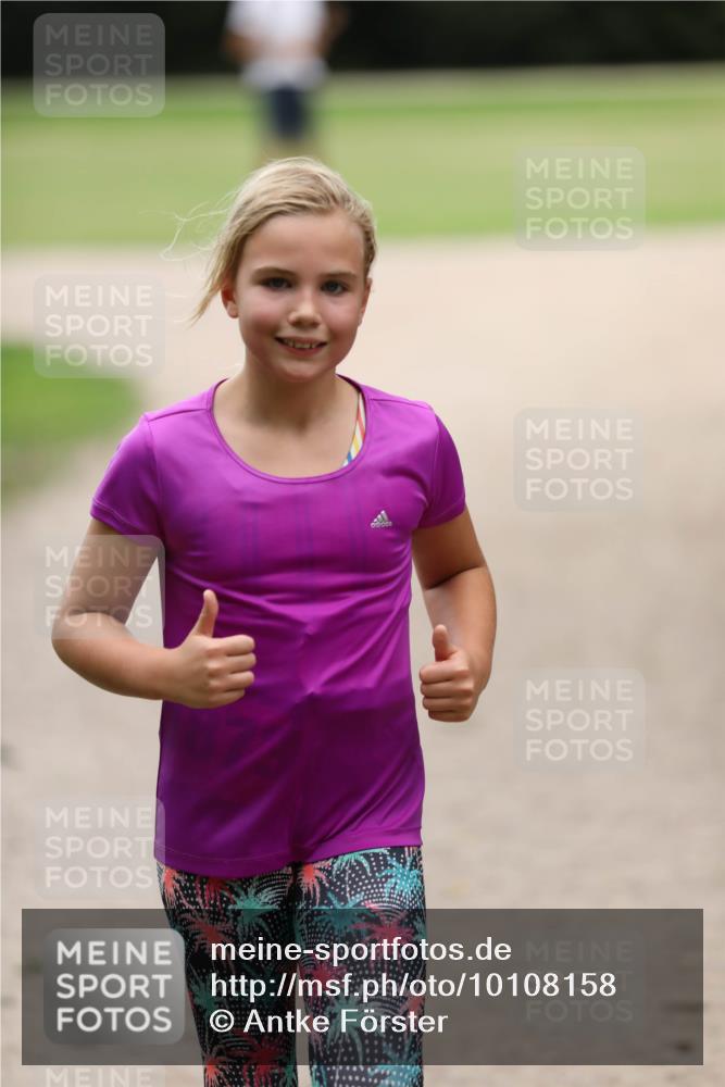 30.08.2026 - Elbe Triathlon Hamburg Antke Förster http://msf.ph/oto/10108158 30.08.2026 12:59:35 Laufen  meine-sportfotos.de