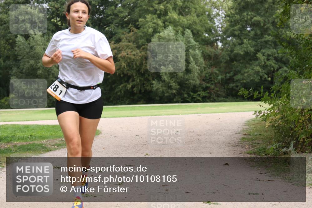 30.08.2026 - Elbe Triathlon Hamburg Antke Förster http://msf.ph/oto/10108165 30.08.2026 14:30:21 Laufen 281 meine-sportfotos.de