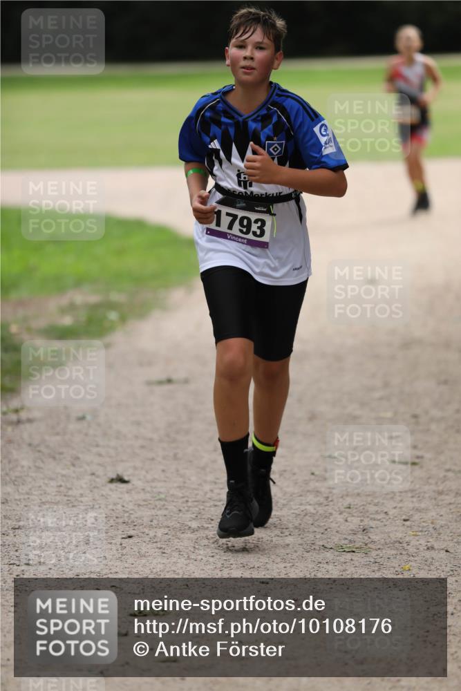 30.08.2026 - Elbe Triathlon Hamburg Antke Förster http://msf.ph/oto/10108176 30.08.2026 13:01:35 Laufen 1793 meine-sportfotos.de