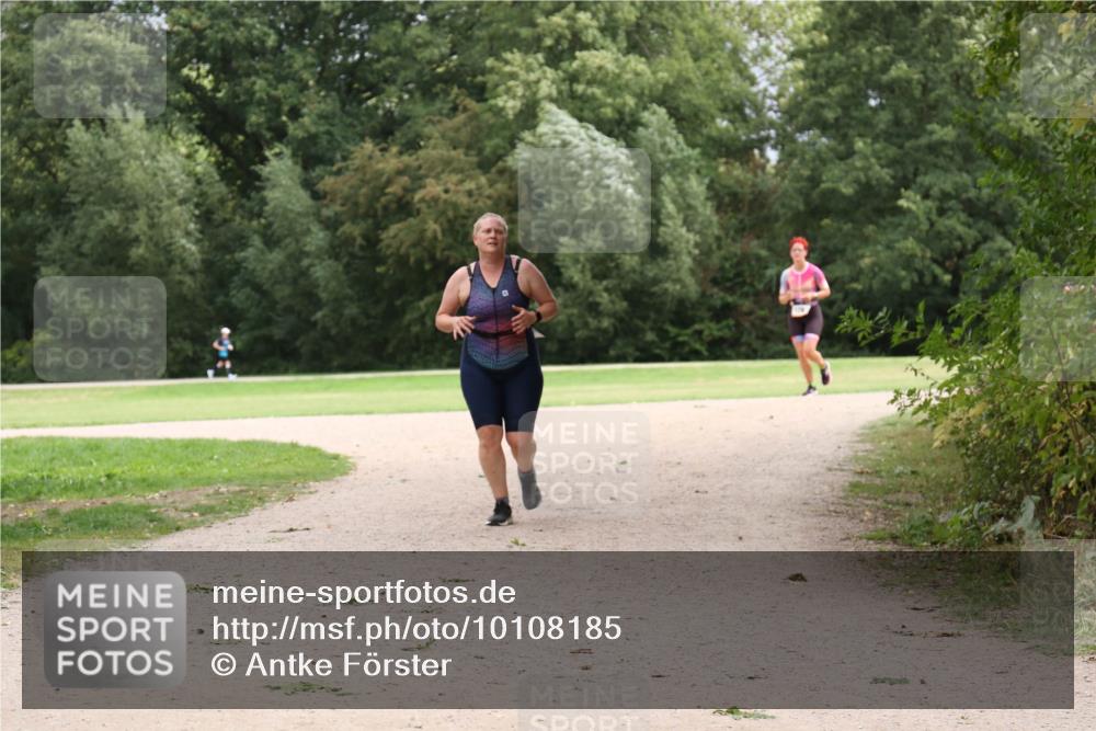 30.08.2026 - Elbe Triathlon Hamburg Antke Förster http://msf.ph/oto/10108185 30.08.2026 14:30:49 Laufen  meine-sportfotos.de