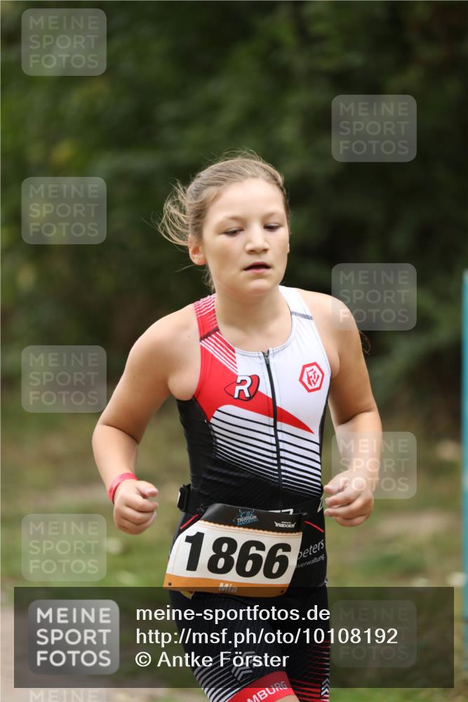 30.08.2026 - Elbe Triathlon Hamburg Antke Förster http://msf.ph/oto/10108192 30.08.2026 13:01:43 Laufen 1866 meine-sportfotos.de