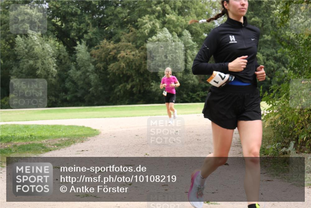 30.08.2026 - Elbe Triathlon Hamburg Antke Förster http://msf.ph/oto/10108219 30.08.2026 14:31:03 Laufen  meine-sportfotos.de