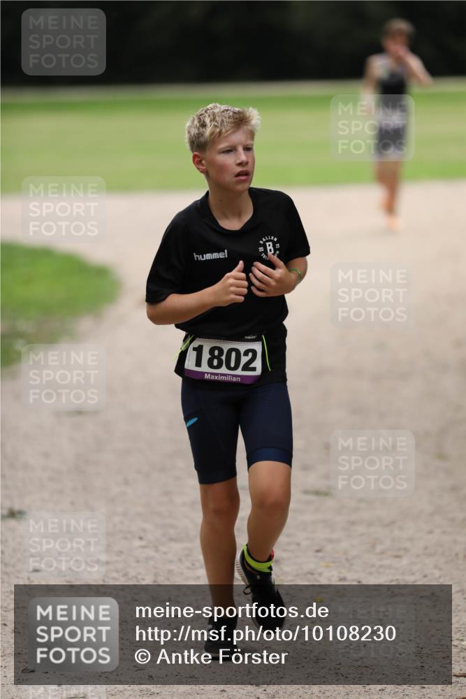 30.08.2026 - Elbe Triathlon Hamburg Antke Förster http://msf.ph/oto/10108230 30.08.2026 13:02:38 Laufen 20, 1802 meine-sportfotos.de