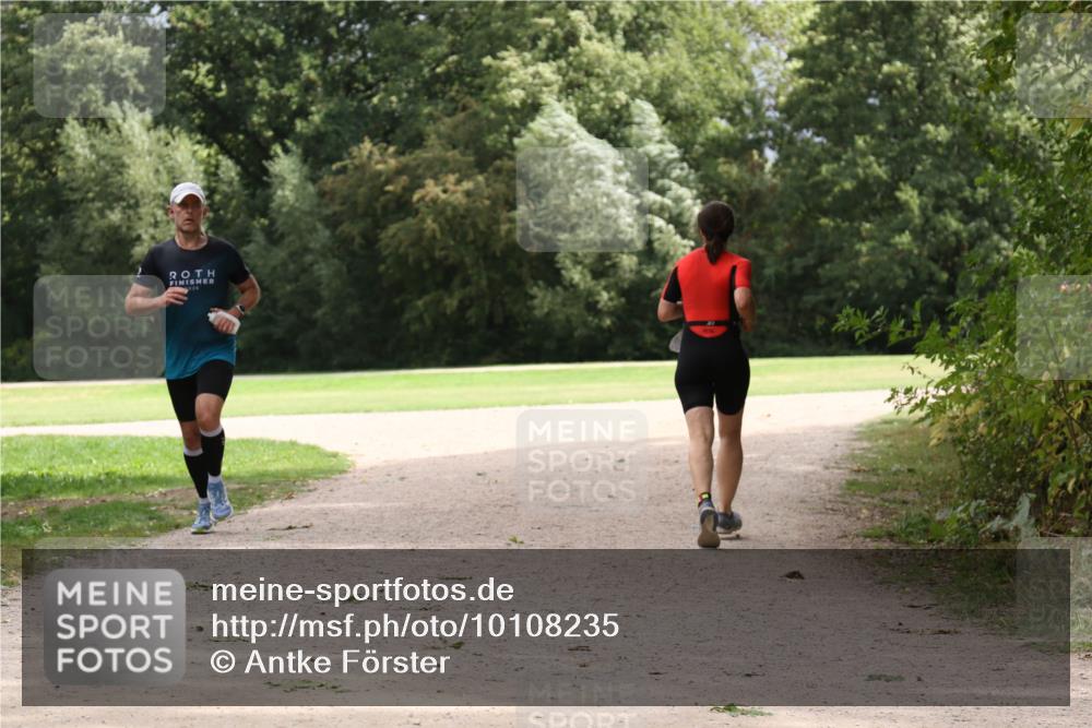 30.08.2026 - Elbe Triathlon Hamburg Antke Förster http://msf.ph/oto/10108235 30.08.2026 14:31:25 Laufen  meine-sportfotos.de