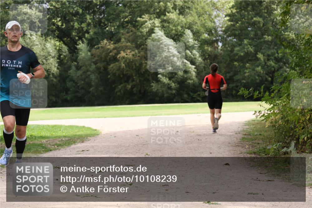 30.08.2026 - Elbe Triathlon Hamburg Antke Förster http://msf.ph/oto/10108239 30.08.2026 14:31:27 Laufen 2026 meine-sportfotos.de