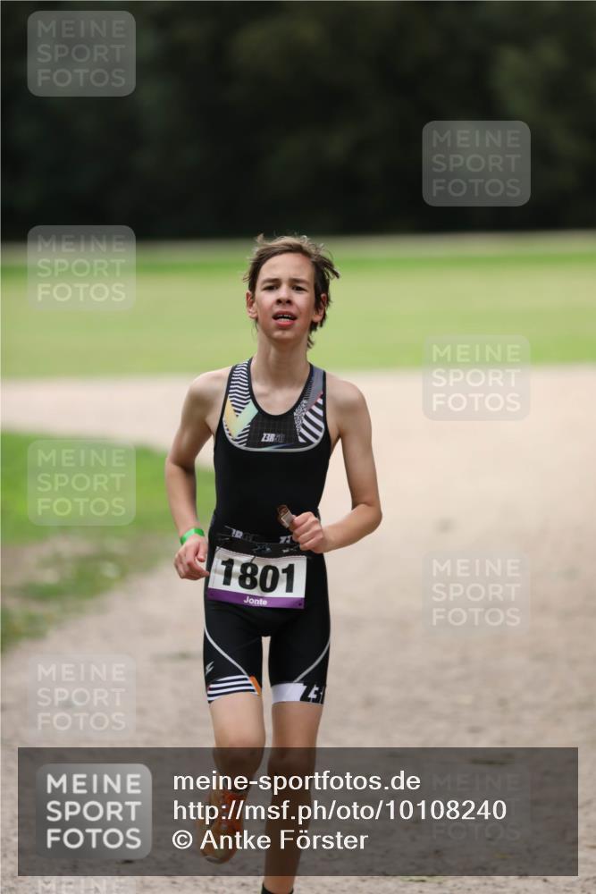 30.08.2026 - Elbe Triathlon Hamburg Antke Förster http://msf.ph/oto/10108240 30.08.2026 13:02:44 Laufen 3, 00, 1801 meine-sportfotos.de