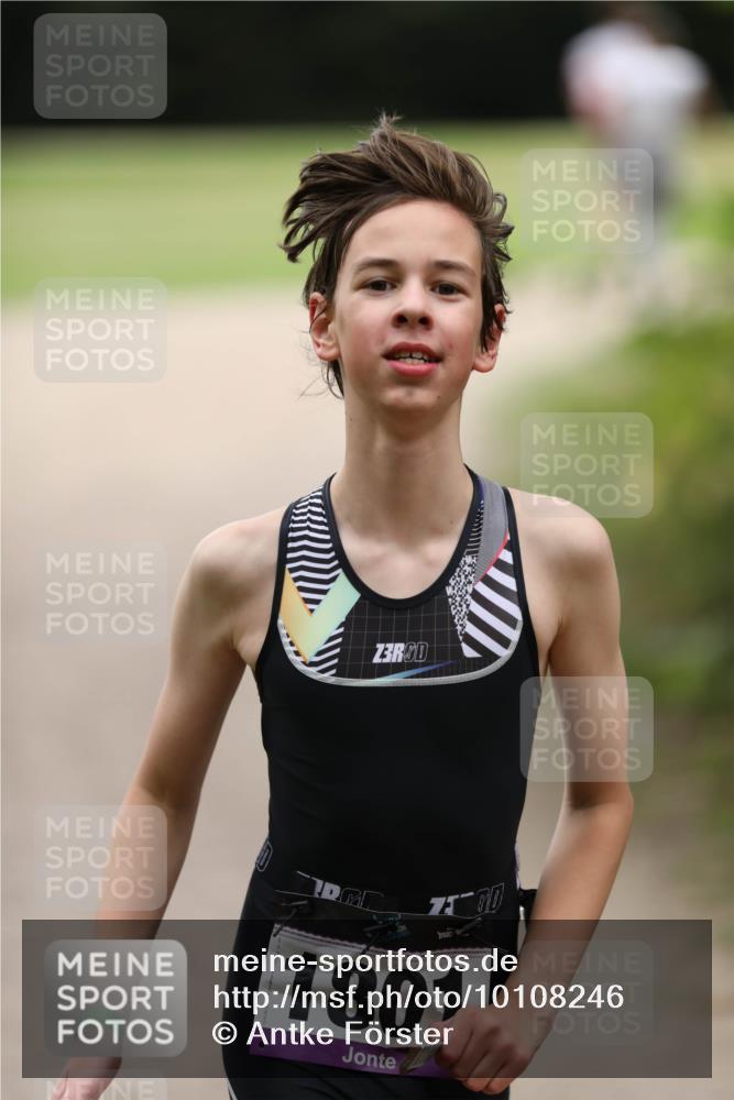 30.08.2026 - Elbe Triathlon Hamburg Antke Förster http://msf.ph/oto/10108246 30.08.2026 13:02:46 Laufen 3, 1801 meine-sportfotos.de