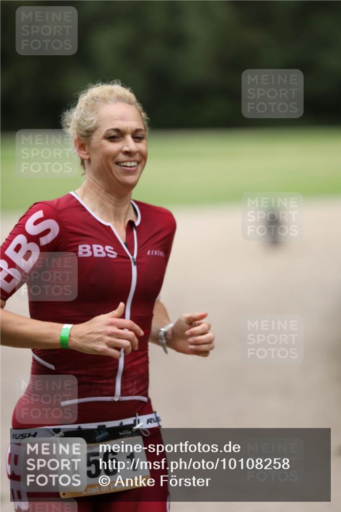 30.08.2026 - Elbe Triathlon Hamburg Antke Förster http://msf.ph/oto/10108258 30.08.2026 14:23:04 Laufen 1561 meine-sportfotos.de