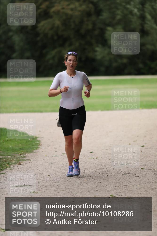 30.08.2026 - Elbe Triathlon Hamburg Antke Förster http://msf.ph/oto/10108286 30.08.2026 14:24:11 Laufen  meine-sportfotos.de