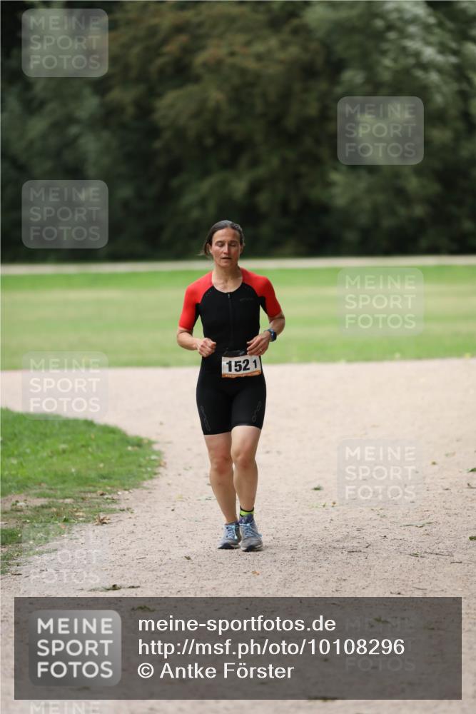 30.08.2026 - Elbe Triathlon Hamburg Antke Förster http://msf.ph/oto/10108296 30.08.2026 14:24:40 Laufen 1521 meine-sportfotos.de