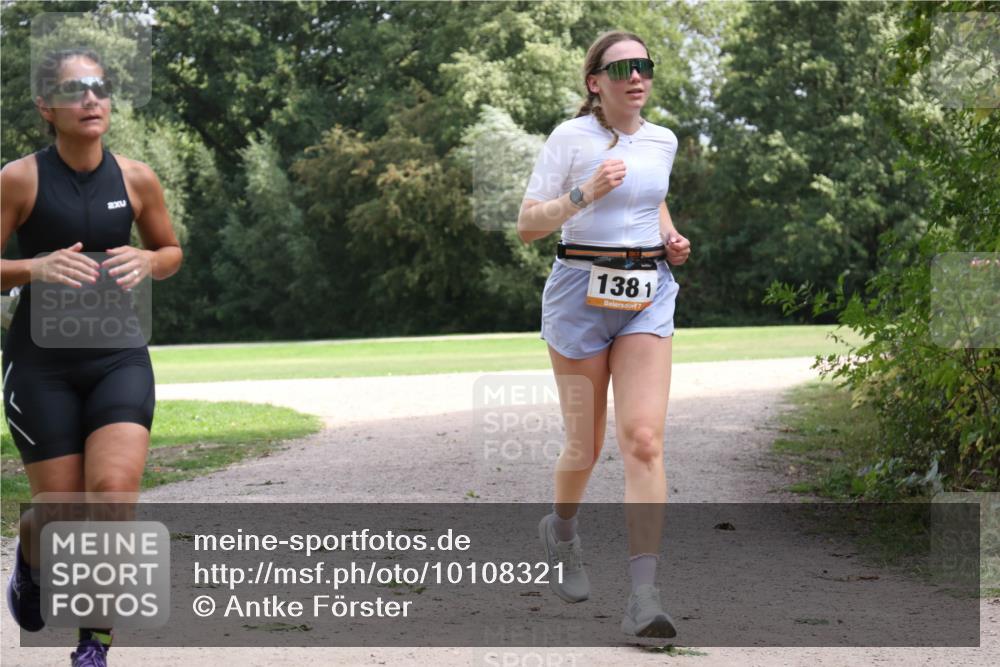 30.08.2026 - Elbe Triathlon Hamburg Antke Förster http://msf.ph/oto/10108321 30.08.2026 14:34:07 Laufen 2, 1381, 7 meine-sportfotos.de