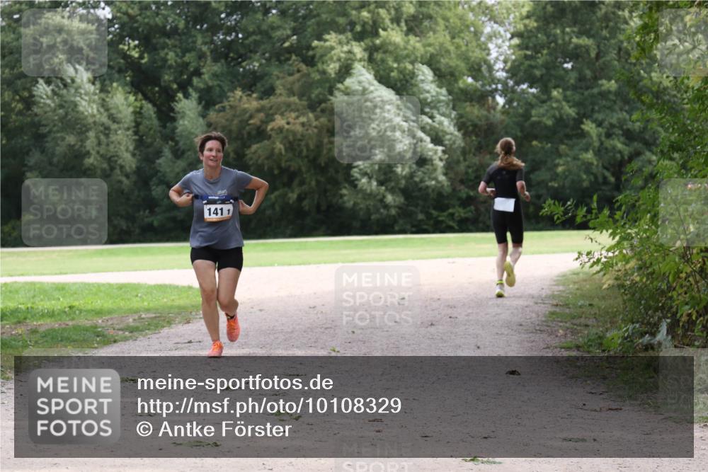 30.08.2026 - Elbe Triathlon Hamburg Antke Förster http://msf.ph/oto/10108329 30.08.2026 14:34:22 Laufen 141, 1 meine-sportfotos.de