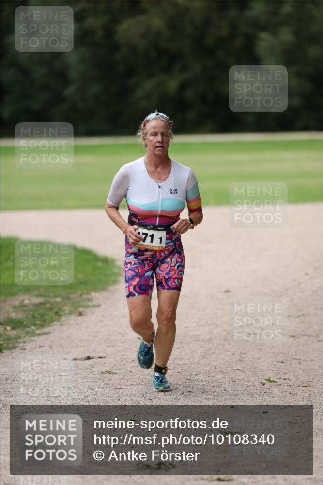 30.08.2026 - Elbe Triathlon Hamburg Antke Förster http://msf.ph/oto/10108340 30.08.2026 14:25:36 Laufen 711, 3 meine-sportfotos.de