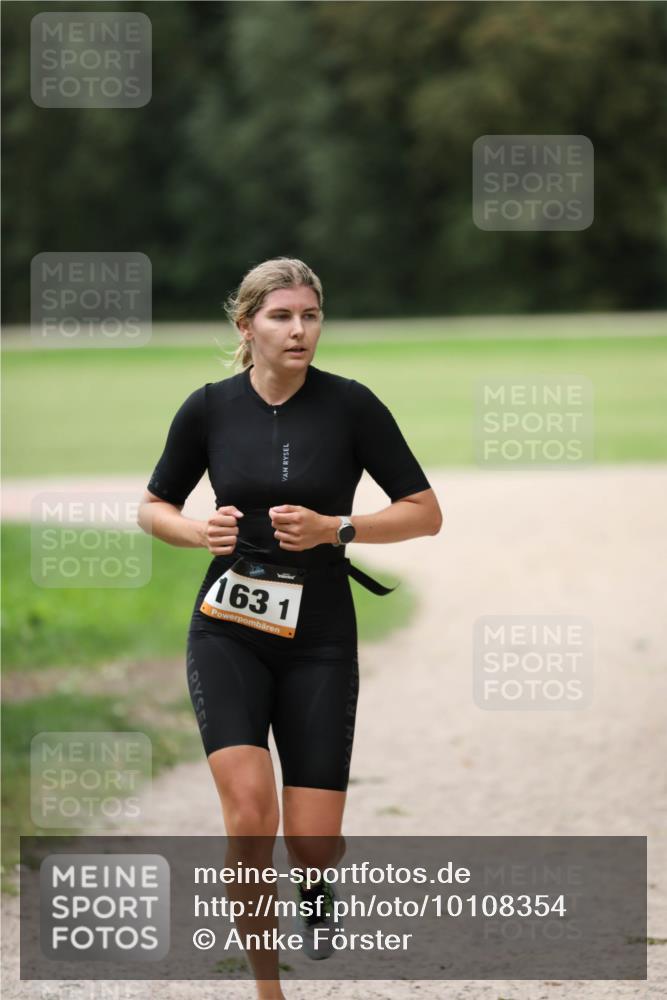 30.08.2026 - Elbe Triathlon Hamburg Antke Förster http://msf.ph/oto/10108354 30.08.2026 14:26:04 Laufen 163, 1 meine-sportfotos.de